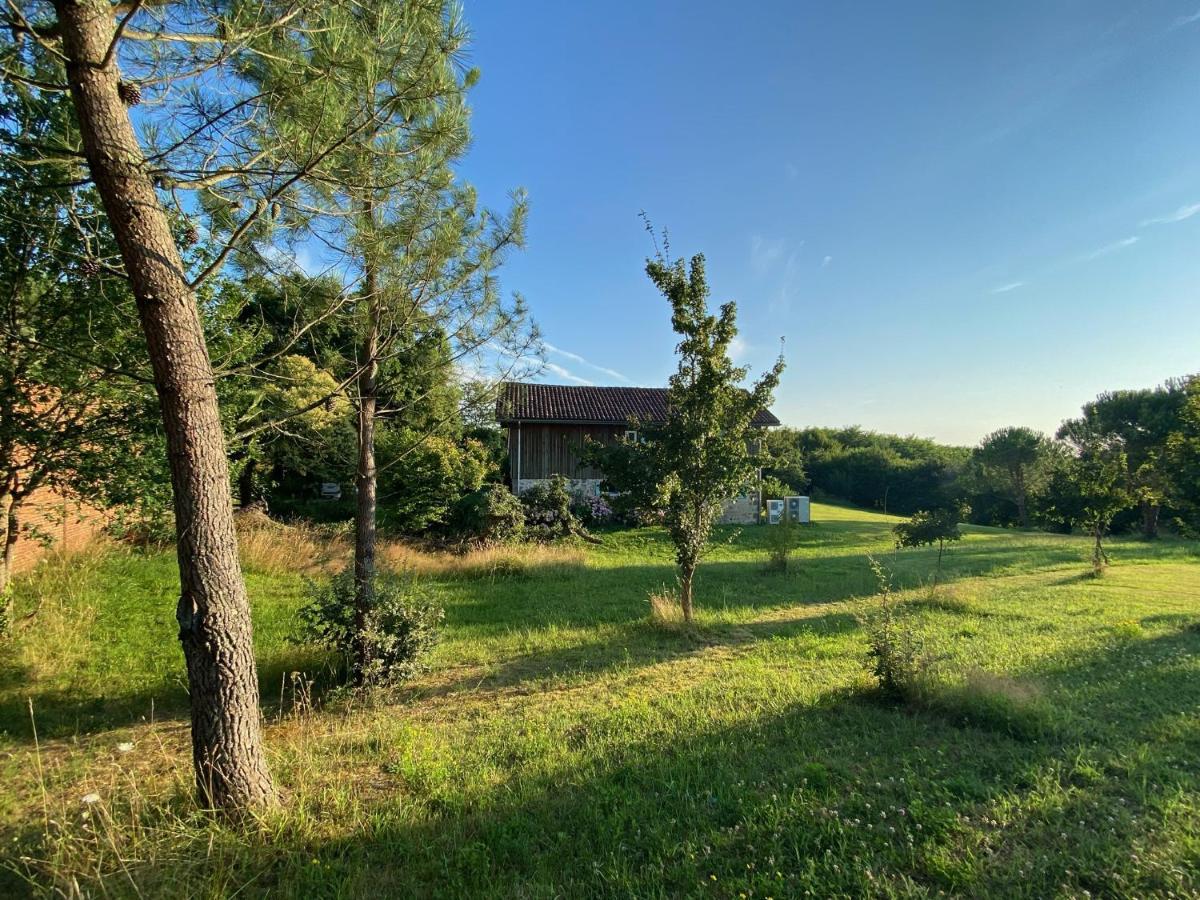 Majellon, Appartement à l‘ouest Sainte-Christie-d'Armagnac Esterno foto