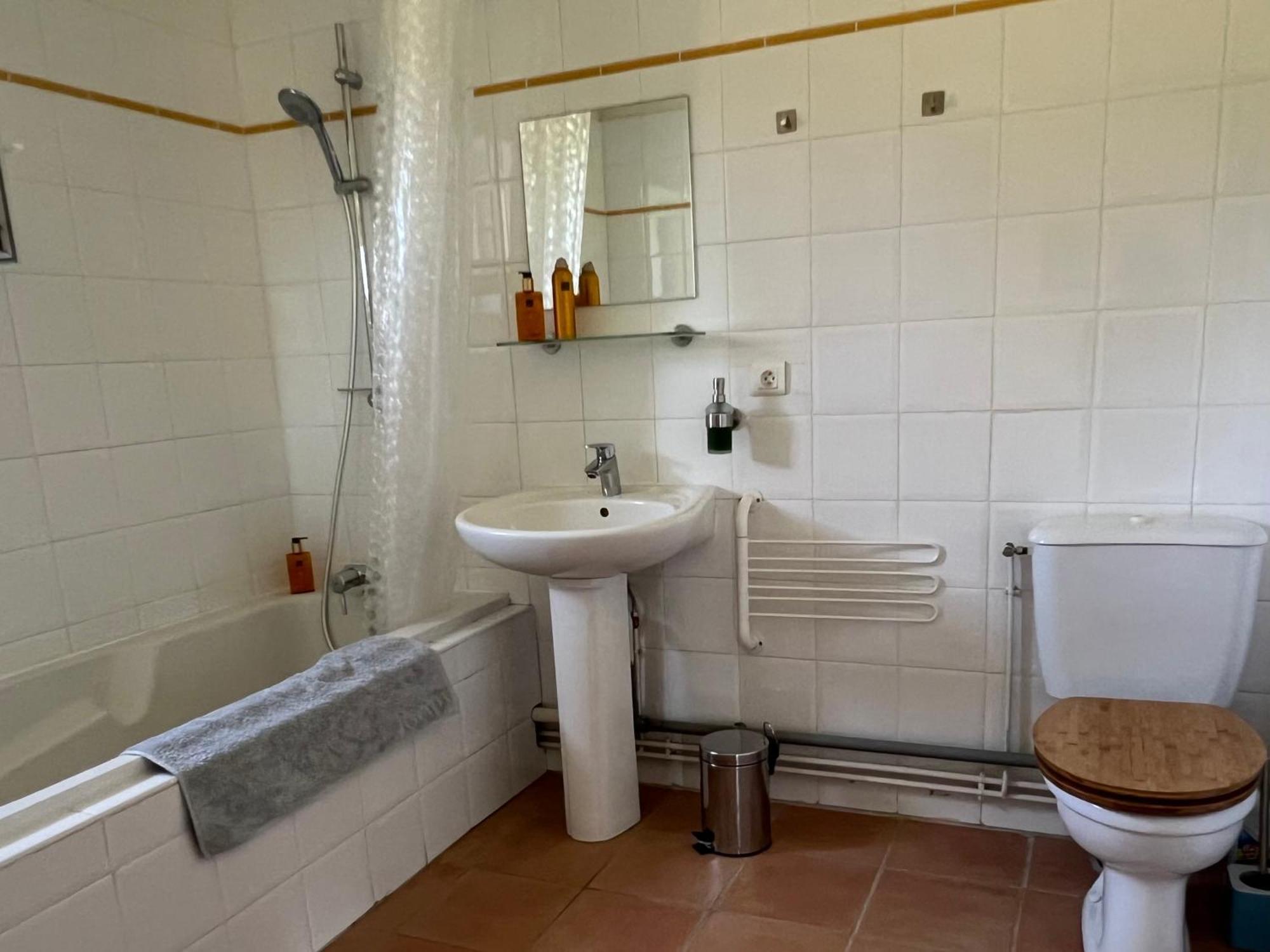 Majellon, Appartement à l‘ouest Sainte-Christie-d'Armagnac Esterno foto